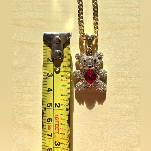 Chain size 20 inch with Bear pendant in 14k Laminated Gold. The pendant comes po - Picture 6 of 7